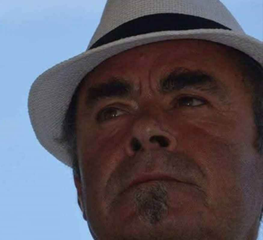 Ντίνος Βγενόπουλος, Dinos Vgenopoulos, Πάτρα, Patras, δημοσιογράφος, journalist, θάνατος, death, πολιτική αρθρογραφία, political commentary, δολοφονία Νίκου Τεμπονέρα, Nikos Temponeras murder, ελεύθερο πνεύμα, free spirit, δημοκρατικοί αγώνες, democratic struggles, τοπικά νέα, local news, ελληνική δημοσιογραφία,