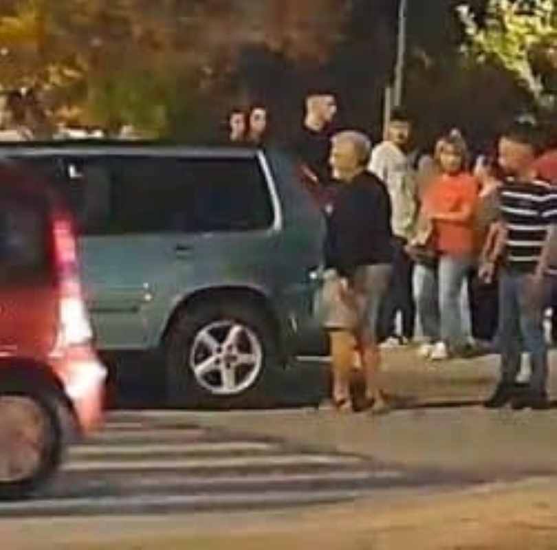 τροχαίο ατύχημα, road accident, Πάτρα, Patras, εθνική οδός Πατρών Αθηνών, Patras Athens highway, δίκυκλο, motorcycle, ΙΧ αυτοκίνητο, car, τραυματισμός δικυκλιστή, injured motorcyclist, Περιφέρεια Δυτικής Ελλάδας, Region of Western Greece, ΕΚΑΒ, ambulance, νοσοκομείο Πάτρας, Patras hospital, Τροχαία, traffic police, σύγκρουση οχημάτων,