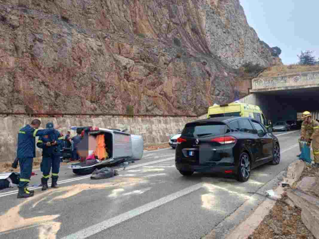τροχαίο δυστύχημα, car accident, Ιτέα, Itea, Ναύπακτος, Nafpaktos, σήραγγες Αγίων Πάντων, Agioi Pantes tunnels, Φωκίδα, Fokida, Πάτρα, Patras, δύο νεκροί, two dead, τραυματίας, injured, ολισθηρό οδόστρωμα, slippery road, μετωπική σύγκρουση, head-on collision, ΕΚΑΒ, National Ambulance Service, τροχαία, traffic police, αιτία δυστυχήματος, accident cause, λάδια στο οδόστρωμα, oil on road