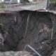 καθίζηση εδάφους, ground subsidence, κρατήρας, crater, Φυτείες Ξηρομέρου, Fyteies Xiromerou, Δήμος Ξηρομέρου, Municipality of Xiromero, Ξηρόμερο, Xiromero, κατολισθήσεις, landslides, υποχώρηση εδάφους, soil collapse, φαινόμενο καθίζησης, subsidence phenomenon, ΙΓΜΕ, HSGME, ΔΑΕΦΚ, Civil Protection Greece, φυσικό φαινόμενο, natural phenomenon, ζημιές σε κατοικίες, house damage, επικίνδυνη ζώνη, danger zone, τεχνικό κλιμάκιο, technical team, αυτοψία, on-site inspection, τοπική αυτοδιοίκηση, local government, περιβαλλοντικός κίνδυνος, environmental risk, ασφάλεια κατοίκων, residents’ safety, Ξηρομέρου ειδήσεις, Xiromero news, τοπικά νέα, local news, Αιτωλοακαρνανία, Aetolia-Acarnania, Δυτική Ελλάδα, Western Greece
