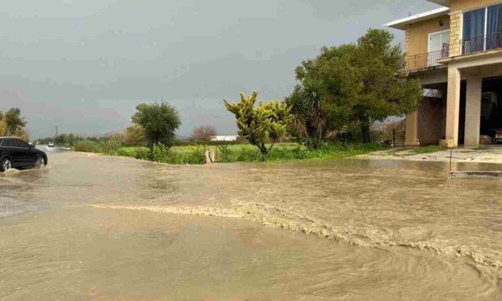 Ζάκυνθος, Ζακύνθου πλημμύρες, Ζάκυνθος κακοκαιρία, σχολεία κλειστά Ζάκυνθος, ισχυρή βροχή Ζάκυνθος, δρόμοι πλημμυρισμένοι Ζάκυνθος, Ζάκυνθος έκτακτα μέτρα, πολιτική προστασία Ζάκυνθος, κατοίκοι σε ετοιμότητα Ζάκυνθος, έντονα καιρικά φαινόμενα Ζάκυνθος, heavy rain Zakynthos, Zakynthos floods, Zakynthos bad weather, schools closed Zakynthos, flooded streets Zakynthos, Zakynthos emergency measures, civil protection Zakynthos, residents on alert Zakynthos,