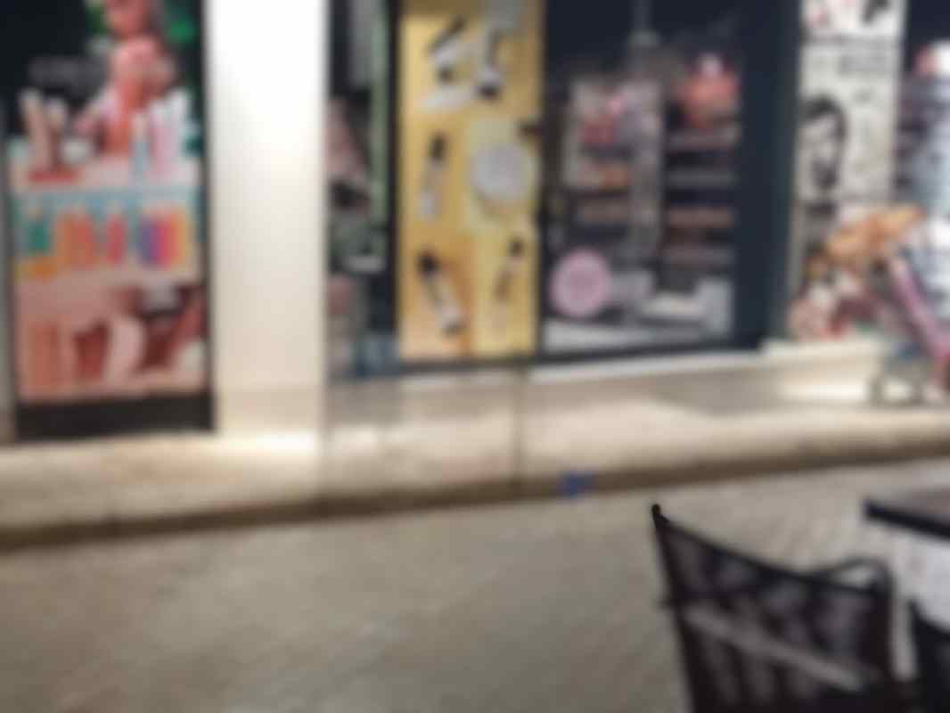 άστεγος Πάτρα, Patras homeless man, Ρήγα Φεραίου άστεγος, Riga Fereou street Patras, ανθρώπινη εγκατάλειψη, human neglect, κοινωνικό δράμα, social drama, αστεγία Πάτρα, homelessness Patras