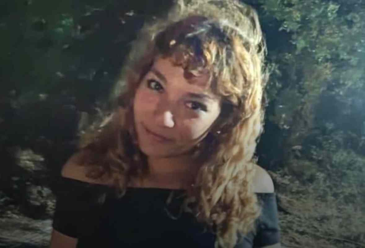 θάνατος Δήμητρας Λιοπέτα, death of Dimitra Liopeta, τραγωδία οικογένεια Λιοπέτα, Liopetas family tragedy, απώλεια αδελφού και αδελφής, loss of siblings, ανακοπή καρδιάς 26χρονη, cardiac arrest 26-year-old, μάχη με καρκίνο, cancer battle, σπάνιος καρκίνος νεαρής ηλικίας, rare cancer young age, θλίψη Πάτρα, grief Patras, οικογένεια σε πένθος, family in mourning, θάνατος Δημήτρη Λιοπέτα, death of Dimitris Liopetas, τροχαίο στην Πάτρα, Patras traffic accident, Quick Film Πάτρα, Quick Film Patras, κηδεία Παναγίας Αλεξιωτίσσης, funeral Panagias Alexiotissis, Κιβωτός της Αγάπης δωρεές,