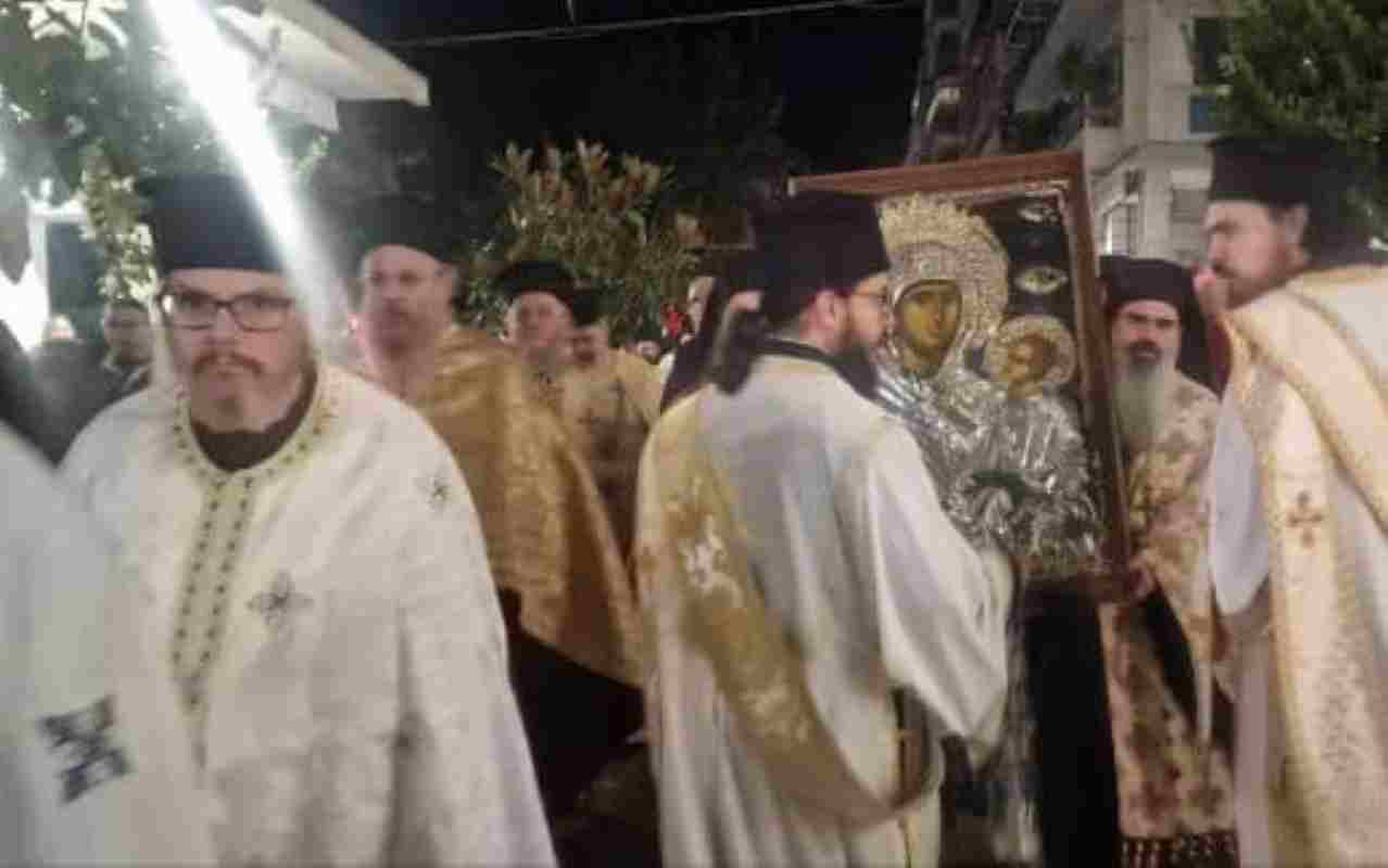 Πάτρα, Patras, Παναγία Εσφαγμένη, Panagia Esfagmeni, Ιερά Εικόνα, Holy Icon, Άγιον Όρος, Mount Athos, Μονή Βατοπαιδίου, Vatopedi Monastery, Γέροντας Εφραίμ, Elder Ephraim, Πρωτοκλήτεια 2025, Protokliteia 2025, Άγιος Ανδρέας, Saint Andrew, Μητροπολίτης Πατρών Χρυσόστομος, Metropolitan Chrysostomos of Patras, λιτανεία, procession, θρησκευτική εκδήλωση, religious event, ορθοδοξία, orthodoxy, θαυματουργή εικόνα, miraculous icon, εκκλησιαστικά νέα, church news, μόνιμη παραμονή,