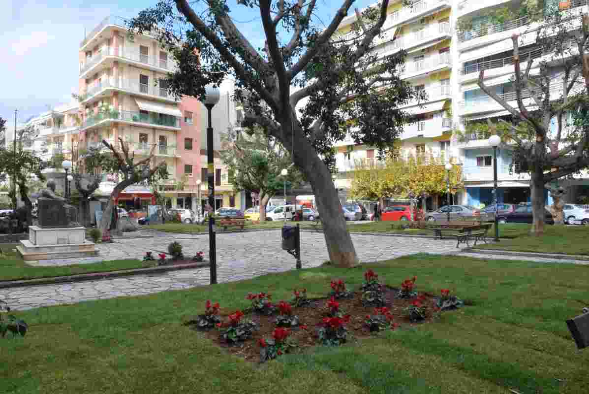 Πάτρα, Patras, οδός Νόρμαν, Norman street, επεισόδιο, incident, διαπληκτισμός, quarrel, ανήλικοι, minors, Ρομά, Roma, φθορές σε αυτοκίνητα, car damage, ζημιές, damages, ομάδα ΔΙΑΣ, DIAS team, Άμεση Δράση, immediate action, αστυνομική επέμβαση, police intervention, βία ανηλίκων, juvenile violence, ασφάλεια, security, τοπικά νέα Πάτρα, Patras local news, αστυνομικά νέα,