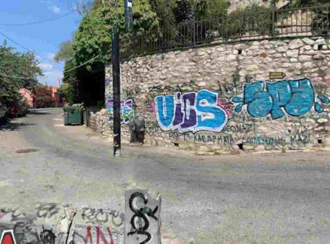 Κάστρο Πάτρας, οδός Δασυλλίου, κίνδυνος ατυχήματος, ασυνείδητοι οδηγοί, υπερβολική ταχύτητα, ασφάλεια πεζών, σαμαράκια, μέτρα οδικής ασφάλειας, χαμηλός φωτισμός, Κάστρο, Πάτρα, Δήμος Πατρέων, επικίνδυνη στροφή,