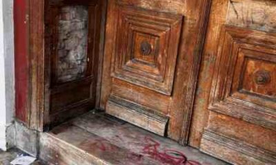 Δημοτικό Θέατρο Απόλλων, Απόλλων Πάτρας, Θέατρο Απόλλων, Αποκατάσταση Θεάτρου Πάτρας, Βανδαλισμοί Πάτρα, Κατάσταση Απόλλων Πάτρα, Πλατεία Γεωργίου, Κτίριο Τσίλλερ Πάτρα, Πατρινά Νέα Θέατρο, Patras Municipal Theatre, Apollon Theatre Patras, Patras Apollon restoration, Patras vandalism, Ziller building Patras, Patras news theatre, Patras clean-up appeal, Plateia Georgiou Patras,