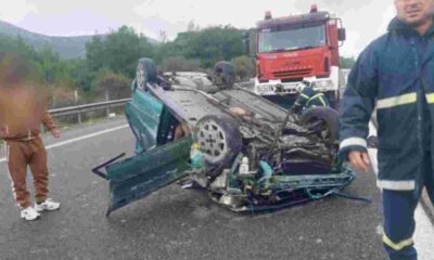 Σοβαρό τροχαίο, Serious car accident, Εθνική Οδός Κορίνθου Τρίπολης, Corinth-Tripoli National Road, Τροχαίο Κόρινθος, Car accident Corinth, Ατύχημα 94ο χλμ, Accident 94th km, Εκτροπή οχήματος, Vehicle overturn, Ανετράπη όχημα, Vehicle rolled over, Εγκλωβισμένοι, Trapped occupants, Πυροσβεστική Κορίνθου, Corinth Fire Department, Τραυματίας, Injured person, Παραμονή Χριστουγέννων τροχαίο,