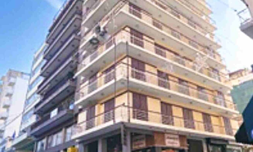 Ξενοδοχείο Πάτρας, Patras Hotel, Αγορά Ξενοδοχείου Πάτρα, Patras Hotel Acquisition, Πλατεία Όλγας Πάτρα, Platia Olgas Patras, Επένδυση Ξενοδοχείο Πάτρα, Patras Hotel Investment, Ανακαίνιση ξενοδοχείου Πάτρα, Hotel Renovation Patras, Γιάννης Αντετοκούμπο Πάτρα, Giannis Antetokounmpo Patras, Αντετοκούμπο επένδυση, Antetokounmpo investment, Εξοχικές κατοικίες Πάτρα, Luxury homes Patras, Μύλοι Αγ. Γεωργίου Πάτρα, Ag. Georgiou Mills Patras, Επενδυτικό ενδιαφέρον Πάτρα, Patras investment interest, Αγορά παλιού ξενοδοχείου Πάτρα, Buy old hotel Patras, Αθηναίος ιδιοκτήτης καταλυμάτων, Athenian property owner, Νέος σταθμός ΚΤΕΛ Πάτρα, New Patras Bus Station area, Πολυτελείς κατοικίες Αντετοκούμπο,