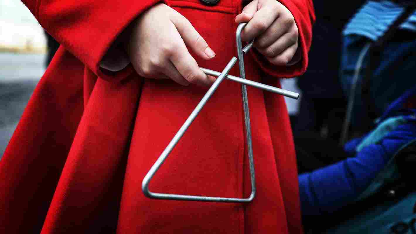 Κάλαντα, Χριστούγεννα, Πάτρα, IRIS, ψηφιακές πληρωμές, μαθητές, παράδοση, τεχνολογία, Παραμονή Χριστουγέννων, κάλαντα με IRIS, Χριστούγεννα 2025, Patras, Caroling, Christmas, IRIS payments, digital payments, students, Greek tradition, technology in caroling, Christmas Eve, Patras Greece, Christmas 2025