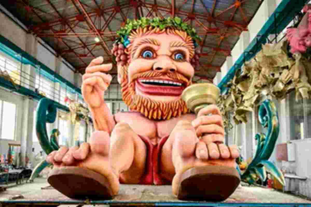 Πατρινό Καρναβάλι, Καρναβάλι Πάτρας 2026, Βασιλιάς Καρνάβαλος, Καρναβαλικό Συνεργείο Πάτρας, Νίκος Λιβάνης, άρματα Πάτρας, Διόνυσος Καρνάβαλος, Πετρωτό Πάτρας, κατασκευή αρμάτων, Πατρινό Καρναβάλι νέα, Patras Carnival, Patras Carnival 2026, King Carnival, Patras Carnival Floats, Nikos Livanis, Carnival Workshop Patras, Dionysus Float, Greek Carnival, Patras Festival, Carnival Arts Greece,