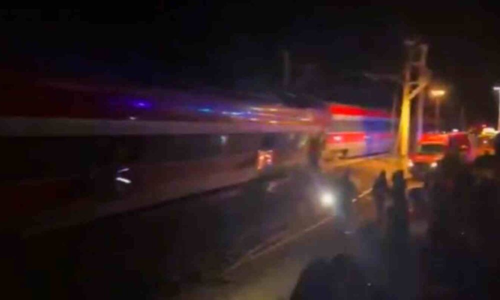 Σιδηροδρομικό δυστύχημα Ισπανία, Spain train crash, εκτροχιασμός τρένου Κόρδοβα, Cordoba train derailment, σύγκρουση τρένων Iryo, Iryo train accident, Άνταμουθ Ισπανία, Adamuz Spain, νεκροί Ισπανία τρένο, Spain train fatalities, Μάλαγα Μαδρίτη δρομολόγιο, Malaga Madrid train route, τρένα υψηλής ταχύτητας Ισπανία, high speed trains Spain, έκτακτη είδηση Ισπανία, Spain breaking news, σιδηροδρομική τραγωδία, railway tragedy, απεγκλωβισμός επιβατών,