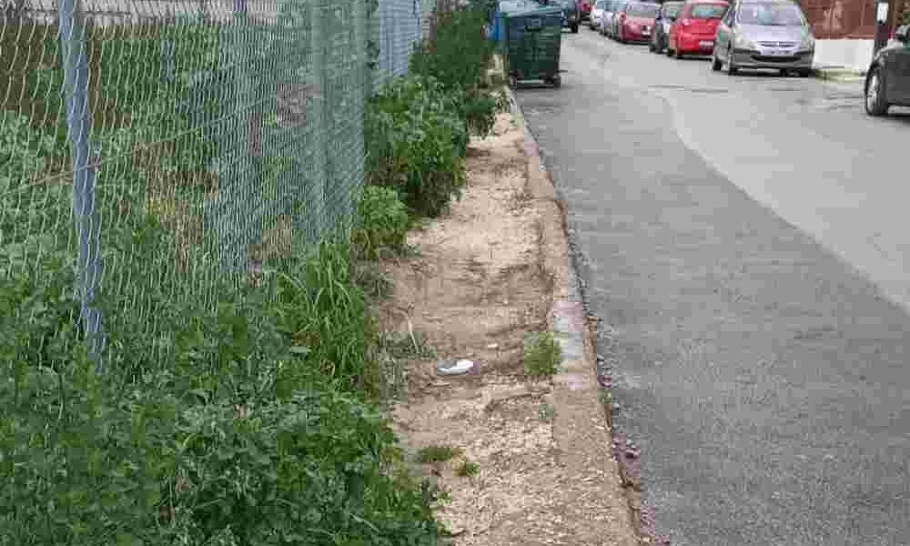 Ανθούπολη Πάτρα, 34ο Δημοτικό Σχολείο Πατρών, οδική ασφάλεια μαθητών, καταγγελία Δήμος Πατρέων, επικίνδυνοι δρόμοι σχολεία, ασφάλεια πεζών, σχολικά πεζοδρόμια, προβλήματα Ανθούπολης, προστασία μαθητών, Δήμος Πατρέων εφαρμογή, τροχαία ατυχήματα πρόληψη, σχολική μετακίνηση, Anthoupoli Patras, 34th Primary School Patras, school road safety, student safety Greece, Patras municipality complaints, dangerous roads schools, pedestrian safety Patras, school zone traffic, road hazards students, urban safety Patras, Anthoupoli neighborhood issues, Patra News