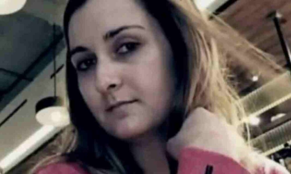 Δίκη Δώρας Βαρθολομιό, θάνατος λεχώνας, ιατρική αμέλεια, ανθρωποκτονία από αμέλεια, Τριμελές Πλημμελειοδικείο Πατρών, αναισθησιολόγος, νοσηλευτής, καισαρική τομή, εισρόφηση, δικαίωση οικογένειας, Γιάννα Παναγοπούλου, νοσοκομείο Πάτρα, ιατρικό λάθος, Dora Vartholomio trial, maternal death Greece, medical negligence, manslaughter by negligence, Patras Court, anesthesiologist, nurse, cesarean section, aspiration, family justice, Gianna Panagopoulou, Patras hospital,