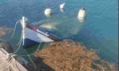 Μαρίνα Πατρών, Δήμος Πατρέων, βύθιση σκάφους, Παναγιώτης Συρμής, καταγγελία Δήμαρχος Πατρέων, Τα Φιλαράκια σκάφος, εγκατάλειψη υποδομών, ασφάλεια Μαρίνας, λιμενικά τέλη Πάτρα, προβλήματα Πάτρας, παρακμή πόλης, αποζημίωση σκάφους, Patras Marina, Patras Municipality, boat sinking, Panagiotis Syrmis, complaint against Mayor, Marina infrastructure failure, boat safety Patras, Patras port negligence, municipal indifference, collectible boat damage, Greece marina issues,