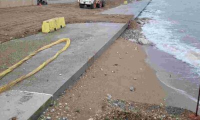 Παραλιακή Ρίου, Rio Beach Road, Πλημμύρες Ρίο, Rio floods, Έργα απορροής, Drainage works, Αντιπλημμυρική προστασία Πάτρα, Patras flood protection, Βουλωμένες σχάρες, Clogged drains, Χαντάκια ανάποδη κλίση, Ditches reverse slope, Αποσύνθεση υποδομών, Infrastructure decay, Δήμος Πατρέων έργα, Municipality of Patras works, Περιφέρεια Δυτικής Ελλάδας, Region of Western Greece, Χρονικά προβλήματα Ρίου, Chronic issues Rio, Υδραυλική μηχανική, Hydraulic engineering, Έργα βιτρίνας, Showcase projects, Κακοτεχνίες Ρίο, Construction defects Rio