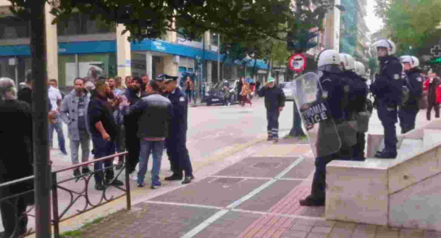 Φονικός ξυλοδαρμός Πάτρα, Patras deadly beating, Κώστας Μπασιλάρης δολοφονία, Kostas Basilaris murder, Βίντεο ξυλοδαρμού Πάτρα, Patras beating video, 26χρονος κατηγορούμενος Πάτρα, 26-year-old suspect Patras, Νυχτερινό κέντρο επίθεση, Nightclub attack Greece, Υπόθεση ναρκωτικών, Drug case suspect, Επίθεση στο κεφάλι, Attack to the head, Αποφυλακισμένος Πάτρα, Released prisoner Patras, Εστίαση επιχειρηματίας γιος,