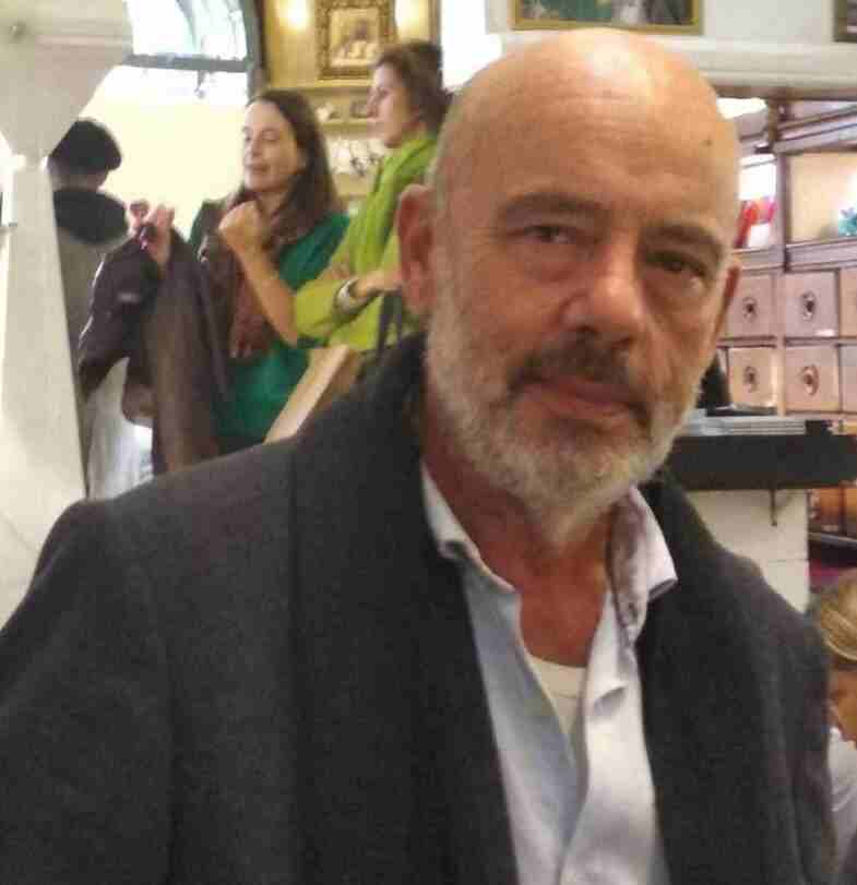 Θανάσης Μπέλλος, Thanassis Bellos, καθηγητής Φυσικής, Physics professor, Πάτρα, Patras, κηδεία, funeral, Ρίο, Rio, θάνατος, death, εκπαίδευση, education, αγαπητός καθηγητής, beloved teacher, 67 ετών, 67 years old, αφιέρωμα, tribute, τοπική κοινωνία Πάτρας, Patras local community