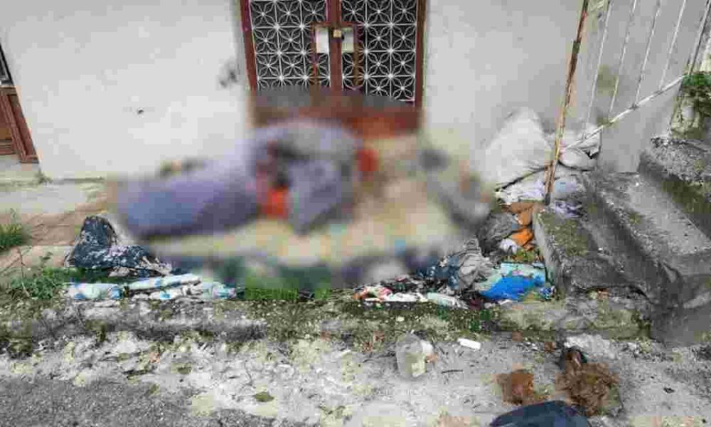 Πάτρα, Βλατερό, οδός Ανδρούτσου, άστεγος Πάτρα, Στέφανος άστεγος, κοινωνικές υπηρεσίες Δήμου Πατρέων, αλληλεγγύη Πάτρα, Πάτρα η πόλη της καρδιάς μας, προβλήματα υγείας, νοητική υστέρηση, κοινωνικό δράμα, Βλατερό Πάτρα νέα, Patras, Vlatero Patras, Androutsou street, homeless Patras, homeless man Stefanos, Patras social services, community solidarity, mental health issues, vulnerable citizens Greece, Patras news,