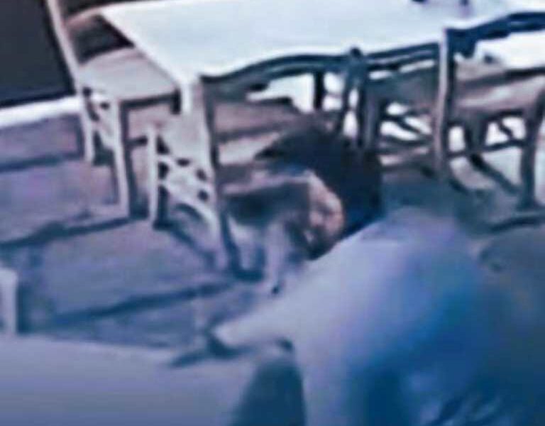 Αγυιά, Πάτρα, επεισόδιο εστίαση, βανδαλισμός μαγαζιού, πρώην ιδιοκτήτες, αστυνομία Πάτρα, οικονομικές διαφορές, αγοραπωλησία επιχείρησης, ειδήσεις Πάτρα, επεισόδιο Αγυιά, αυτοδικία, καταστροφές κατάστημα, Agyia, Patras, Patra news, restaurant incident, shop vandalism, former owners, police Patras, financial disputes, business sale dispute, local news Greece, Agyia incident,