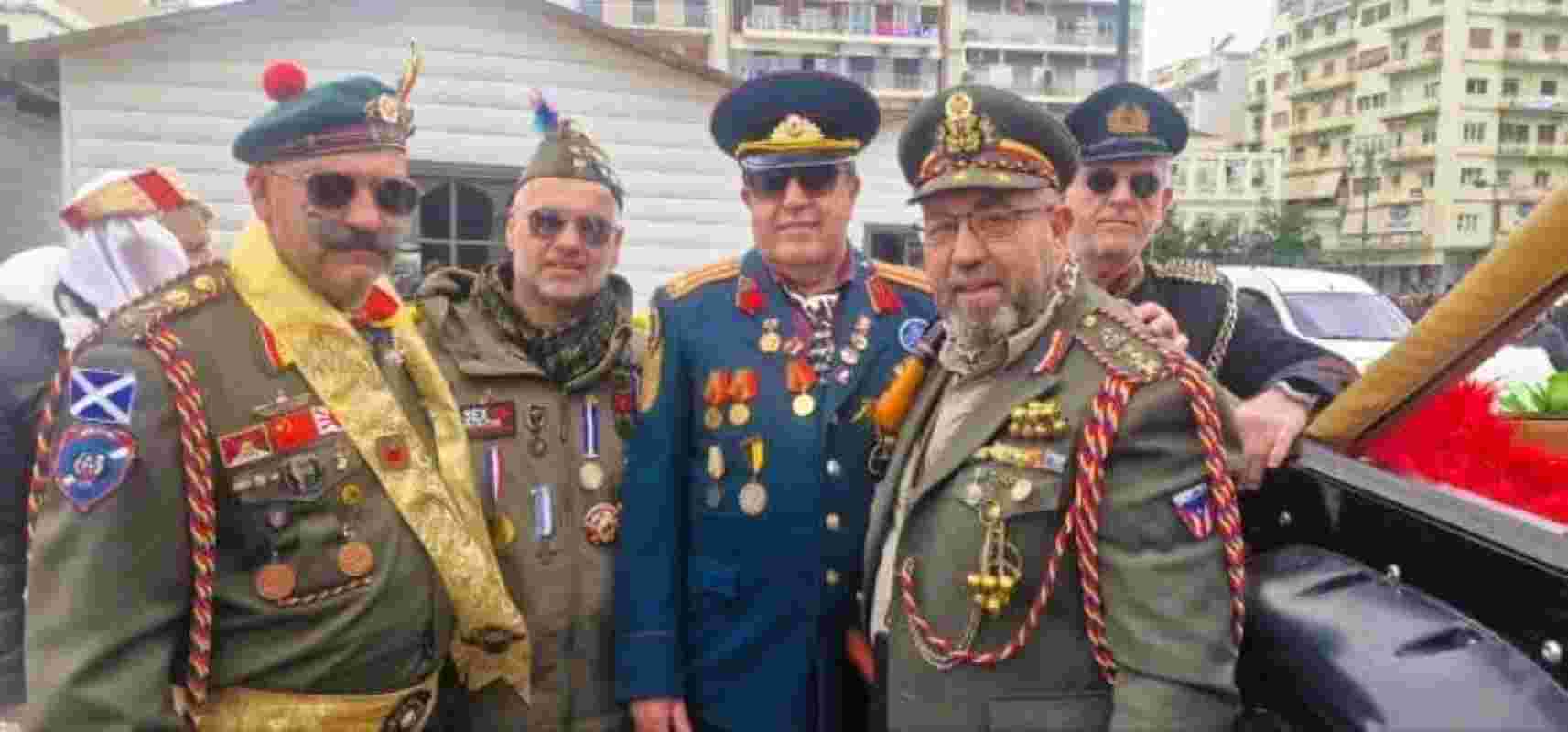 Πάτρα, Patras, Πατρινό Καρναβάλι, Patras Carnival, Τσικνοπέμπτη, Tsiknopempti, Πλατεία Γεωργίου, George Square, Στρατηγοί Πατρινού Καρναβαλιού, Generals of Patras Carnival, Bandarte, Bachelor νύφης, Bride's Bachelor, ΚΕΔΗΠ, γλέντι, outdoor party, εκδηλώσεις Πάτρα, Patras events, καιρός Πάτρα, Patras weather, έθιμα Τσικνοπέμπτης, Greek Carnival traditions, κάτω πόλη Πάτρα,