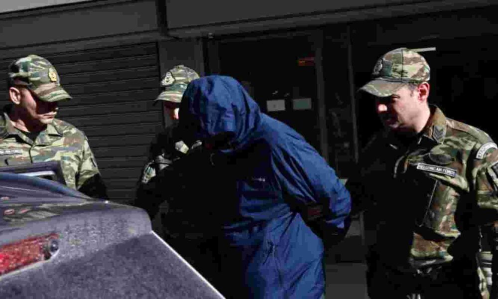 κατασκοπεία, σμήναρχος, πολεμική αεροπορία, διαθεσιμότητα, ΓΕΕΘΑ, Δημήτρης Χούπης, εθνική ασφάλεια, στρατιωτικά μυστικά, αεροδικείο, στρατιωτικός ποινικός κώδικας, άρθρο 102, συλλογή πληροφοριών, εθνικά συμφέροντα, προδοσία, espionage, air force colonel, hellenic air force, suspension, HNDGS, Dimitrios Choupis, national security, military secrets, court martial, military penal code, article 102, intelligence gathering, national interests,