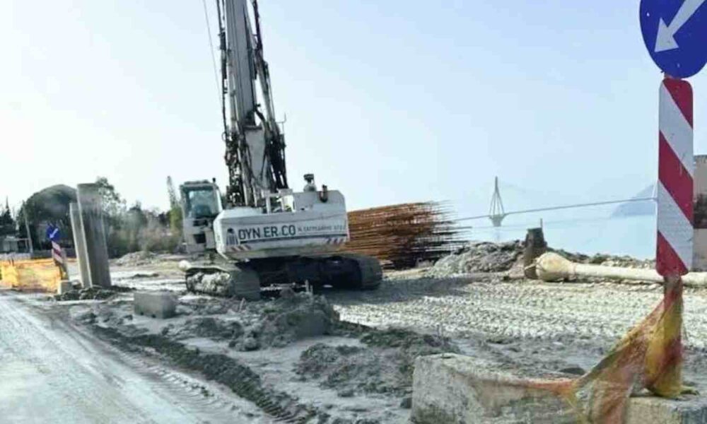 Ανάπλαση Ρίου Ακταίου Αγίου Βασιλείου, Rio Aktaio Agios Vasileios redevelopment, Δήμος Πατρέων έργα, Patras Municipality projects, Παραλιακή ζώνη Πάτρας, Patras coastal zone, Περιφέρεια Δυτικής Ελλάδας, Region of Western Greece, Νεκτάριος Φαρμάκης, Nektarios Farmakis, Κώστας Καρπέτας, Kostas Karpetas, Αντιδιαβρωτική προστασία ακτών, coastal erosion protection, Λιμενικά έργα Πάτρα, Patras port works, Αστική ανάπλαση, urban regeneration, Οδική ασφάλεια Ρίο, Rio road safety, Περιβαλλοντική αναβάθμιση, environmental upgrade, Πασσαλομπήξεις τεχνικά έργα, piling works construction, Λογοδοσία Περιφέρειας Δυτικής Ελλάδας, Western Greece Regional Accountability session, Χρηματοδότηση ΕΣΠΑ, NSRF funding Greece, Περιφερειακό Πρόγραμμα Ανάπτυξης, Regional Development Program, Αποκατάσταση φυσικών καταστροφών, natural disaster recovery