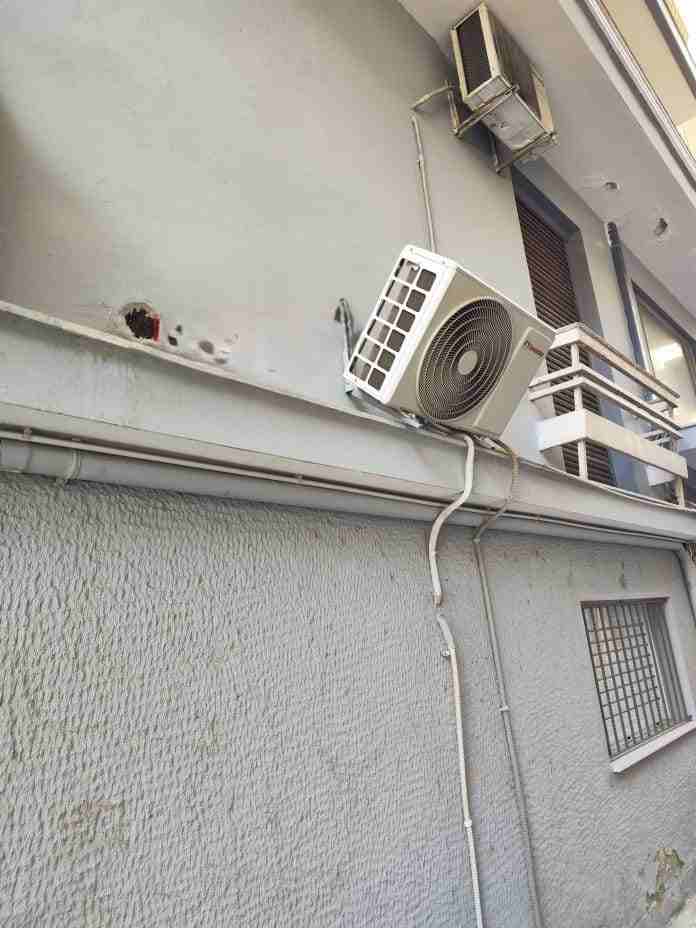 Πλατεία Νόρμαν, Norman Square, Πάτρα, Patras, βανδαλισμοί, vandalism, καταστροφές αυτοκινήτων, car damages, φοιτητικό πάρτι, student party, Πάτρα ειδήσεις, Patras news, φθορές περιουσίας, property damage, επεισόδια,