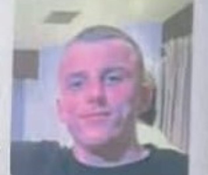 17χρονος, μαχαίρωμα, κηδεία, τραγωδία, αστυνομικό ρεπορτάζ, νεανική βία, θύμα επίθεσης, τελευταίο αντίο, δικαιοσύνη, ειδήσεις ελλάδα, 17-year-old, stabbing, funeral, tragedy, crime report, youth violence, attack victim, last farewell, justice, greece news.