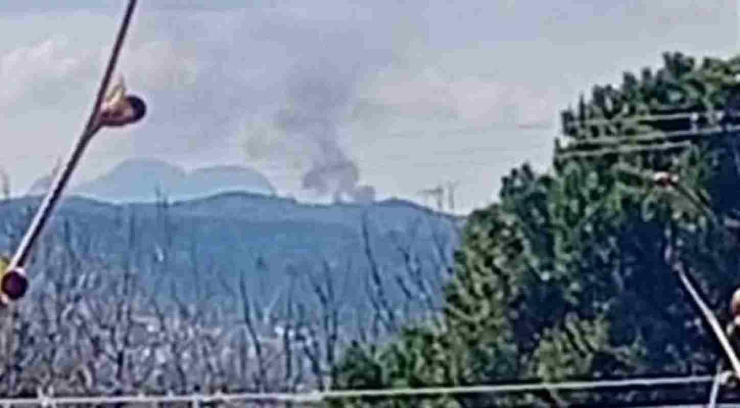 φωτιά Παυλόκαστρο, πυρκαγιά Πάτρα, Σκοπευτήριο Πάτρα φωτιά, Πυροσβεστική Υπηρεσία Πατρών, δασική πυρκαγιά Αχαΐα, έκτακτη είδηση Πάτρα, fire Pavlokastro, Patras fire now, wildfire Greece Patras, Pavlokastro forest fire, Patra skopeftirio fotia, fotia Pavlokastro, pyrkagia Patra, piraia Patra, emergency Patras, civil protection Greece, φωτιά τώρα, πυρκαγιά σε δασική έκταση, κατάσβεση φωτιάς Πάτρα, πύρινο μέτωπο Αχαΐα,