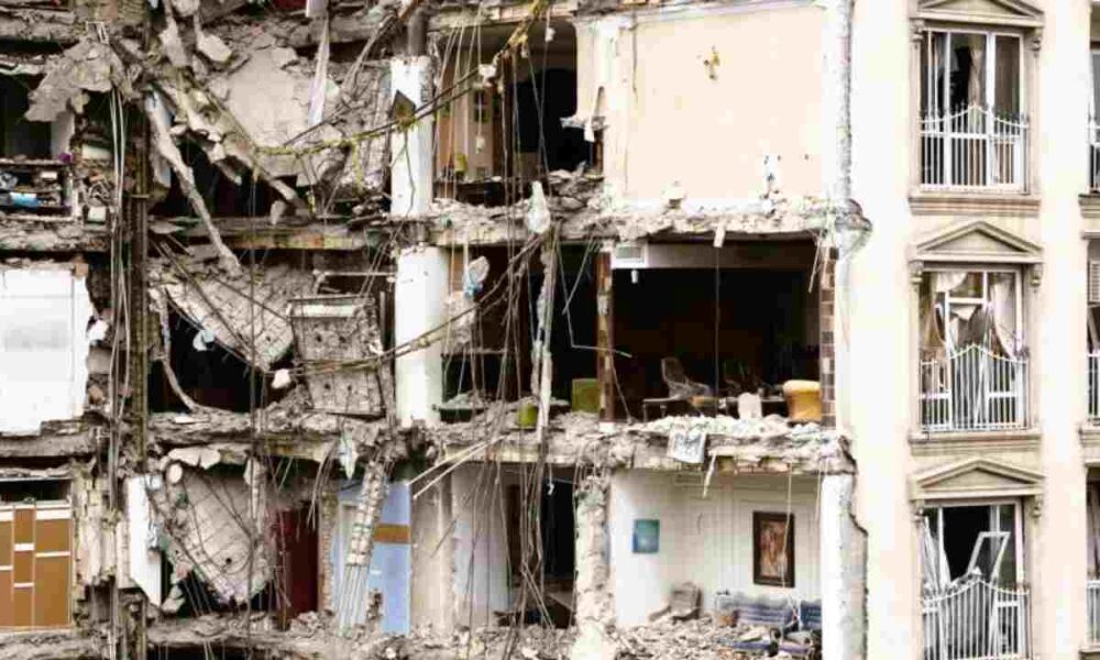 Ισραήλ, Ιράν, επιθέσεις, Τεχεράνη, βαλλιστικοί πύραυλοι, αεροπορικά πλήγματα, Μέση Ανατολή, IDF, IAF, στρατιωτικές υποδομές, αεράμυνα, πόλεμος, Israel, Iran, airstrikes, Tehran, ballistic missiles, Middle East, military targets, IDF, IAF, air defense, regional conflict, Israil, Iran, epitheseis, Teherani, vallistikoi pyravloi, aeroporika pligmata, Mesi Anatoli, stratiotikes ypodomes, aeramyna, polemos,