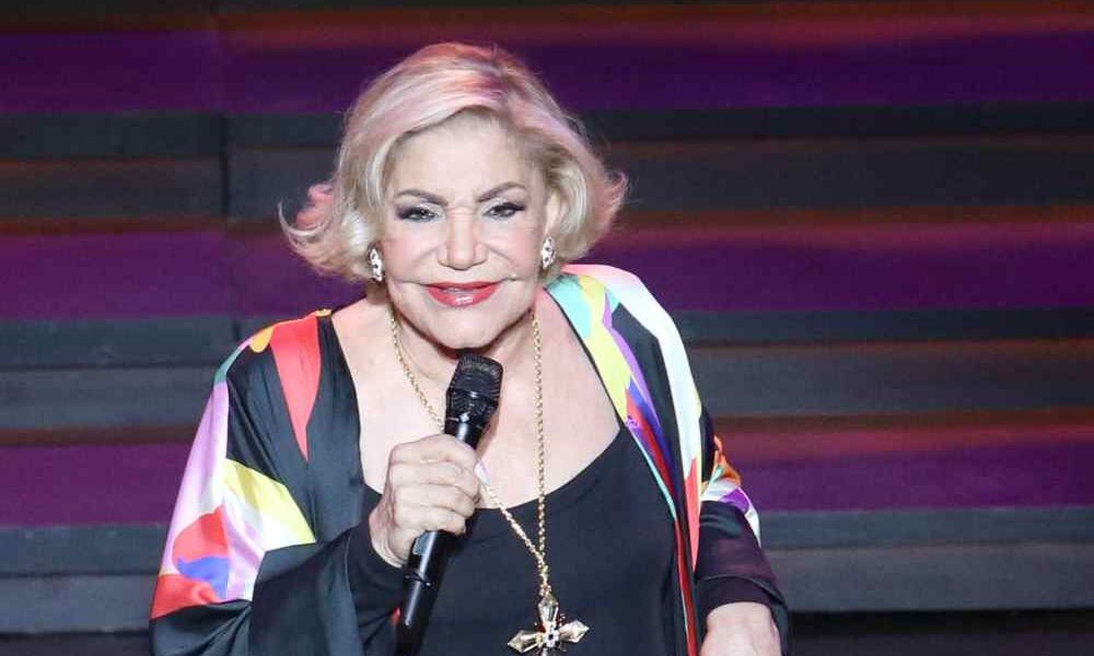 αρινέλλα, θάνατος Μαρινέλλας, κηδεία Μαρινέλλας, Κυριακή Παπαδοπούλου, Ηρώδειο εγκεφαλικό, η μεγάλη κυρία του τραγουδιού, ελληνικό τραγούδι, Marinella, Marinella death, Marinella singer, Marinella Greece, Greek music icon, Marinella funeral, Marinella stroke, Marinella 2026, Marinella news, Marinella thanatos, kideia Marinellas, Marinella tragoudistria, Irodeio egkefaliko, Kiriaki Papadopoulou, elliniko tragoudi,