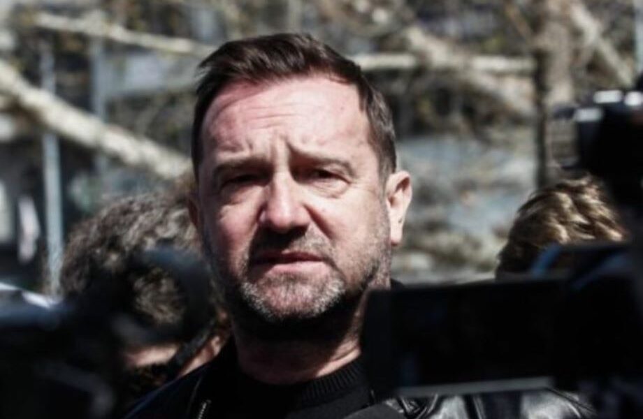 Τέμπη, τραγωδία Τεμπών, δίκη Τεμπών, Νίκος Πλακιάς, Λάρισα, δικαιοσύνη, Γιώργος Φλωρίδης, Κυριάκος Μητσοτάκης, μπάζωμα Τεμπών, συγγενείς θυμάτων, σιδηροδρομικό δυστύχημα, υπουργός Δικαιοσύνης, καταγγελία, ανάρτηση Πλακιά, δικαίωση, Tempi, Tempi tragedy, Tempi trial, Nikos Plakias, Larissa, justice, Giorgos Floridis, Kyriakos Mitsotakis, Tempi cover up, victims families, train accident, Minister of Justice, complaint, social media post, vindication,