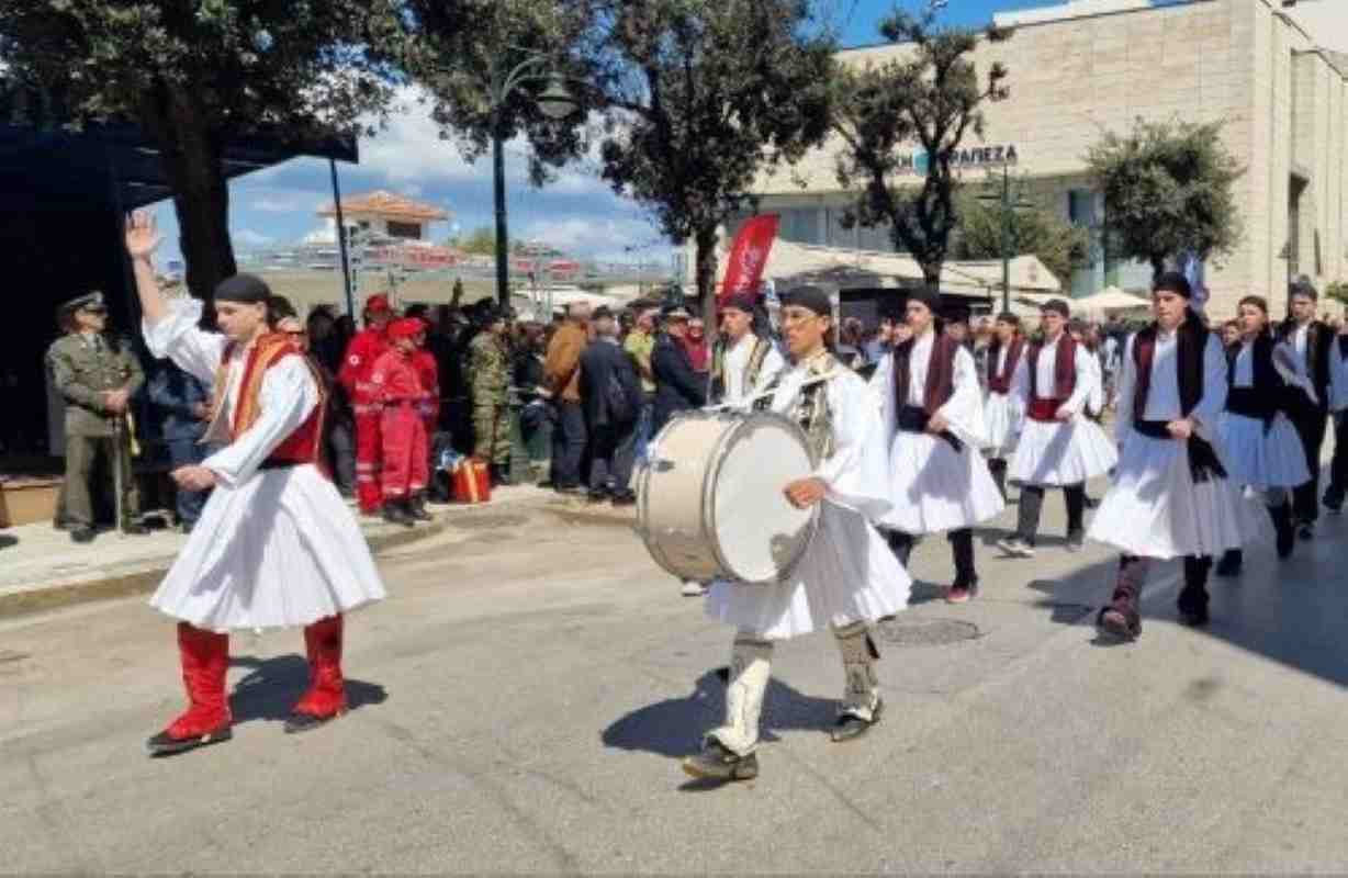 Πάτρα, 25η Μαρτίου, παρέλαση Πάτρα, Εθνική Παλιγγενεσία, Ευαγγελίστρια Πάτρα, μαθητική παρέλαση, στρατιωτική παρέλαση, δοξολογία, εορτασμός Πάτρα, Patra, Patras, March 25th parade, Greek Independence Day, parade Patras, National Anniversary, Evangelistria church Patras, military parade, student parade, Patra parelasi, 25 Martiou Patra, ethnikh paliggenesia, dksologia, parelasi Patras,