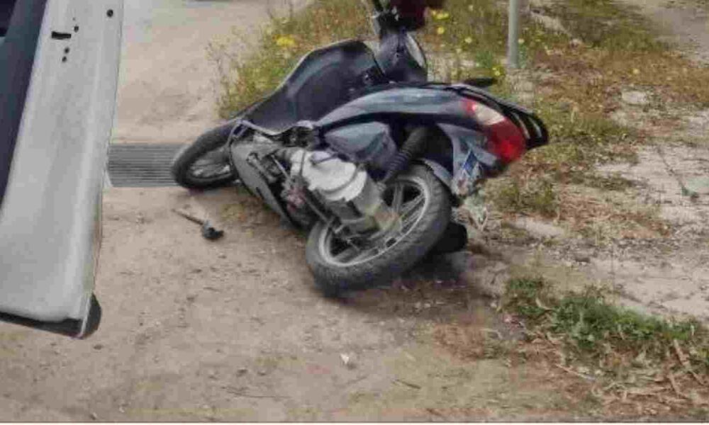 τροχαίο Πάτρα, ατύχημα, Ακτή Δυμαίων, Πειραϊκή Πατραϊκή, οδός Νόρμαν, οδός Αθηνών, ΕΚΑΒ, νοσοκομείο, σύγκρουση, δίκυκλο, μηχανή, αυτοκίνητο, τραυματίας, ειδήσεις Πάτρα, car accident Patras, road accident Greece, Akti Dymaion, Norman street, Athens street, motorbike crash, hospital, emergency Patras, Patra news, troxaio Patra, atychima, Akti Dymaion, Peiraiki Patraiki, Norman, Athinon, EKAV, nosokomeio, sygkrousi, dikyklo, michani, Patra nea,