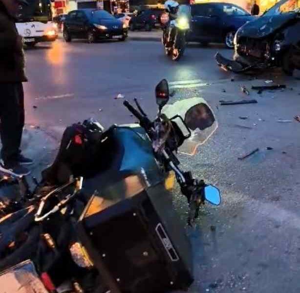 Τροχαίο Πάτρα, ατύχημα Εθνική Οδός, σύλληψη οδηγού, επικίνδυνη οδήγηση, παράνομη στροφή, τραυματισμός δικυκλιστή, νοσοκομείο Πάτρας, ειδήσεις Πάτρα, τροχαίο σήμερα, troxaio Patra, atyxima Patra, ethniki odos, syllipsi odigou, epikindyni odigis, Patras news, car accident Greece, motorcycle crash Patras, reckless driving arrest, dangerous driving, Patra news today, hospital Patras