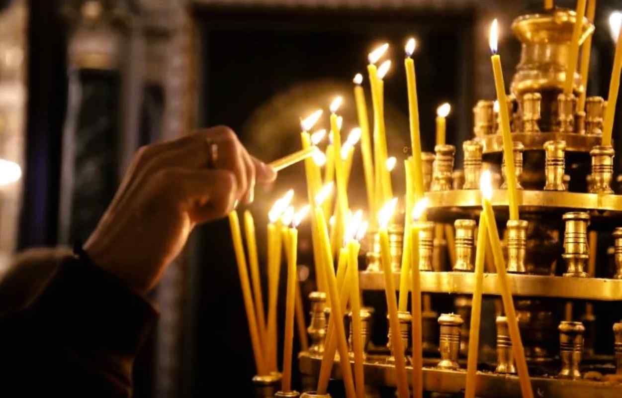 Σάββατο του Λαζάρου, Saturday of Lazarus, Savvato tou Lazarou, Ανάσταση Λαζάρου, Resurrection of Lazarus, Anastasi Lazarou, έθιμα Λαζαροσάββατου, Lazarus Saturday traditions, ethima Lazarou, Λαζαράκια, Lazarakia, Lazaarakia recipe, Λαζαρίνες, Lazarines, Κοζάνη έθιμα, Kozani traditions, Κέρκυρα Πάσχα, Corfu Easter, Kerkyra Pascha, κάλαντα Λαζάρου, Lazarus carols, kalanta Lazarou, Λαζαρέλια, Lazarelia, Μυτιλήνη έθιμα, Mytilene traditions, Ορθόδοξο Πάσχα, Orthodox Easter, Orthodoxo Pascha, Μεγάλη Εβδομάδα, Holy Week, Megali Evdomada, λαϊκή παράδοση, Greek folklore, paradosi, Βηθανία, Bethany, Vithania,