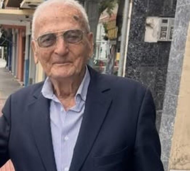 Αλέκος Καραμπέτσος, Θύελλα Πατρών, κηδεία, Πάτρα, αθλητικός παράγοντας, Άγιος Γεώργιος Λάγγουρας, πένθος, ερασιτεχνικό ποδόσφαιρο, Αχαΐα, Alekos Karampetsos, Thyella Patron, funeral, Patras, sports official, Agios Georgios Langouras, amateur football, Achaia, Alekos Karampetsos, Thyella Patras, kideia, Patra, athlitismos, Langouras,