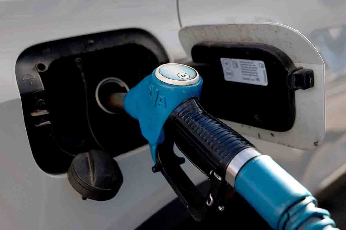 ηλεκτρονική απάτη, Fuel Pass, gov.gr, SMS απάτη, phishing, Πάτρα, προστασία πολίτη, υποκλοπή στοιχείων, επιτήδειοι, κωδικοί e-banking, προσοχή, ενημέρωση, απάτη κινητά, scam, fraud, Fuel Pass Greece, phishing SMS, gov.gr scam, cybercrime, Patras, bank credentials theft, smishing, online security, security alert, fake messages, Greek fuel subsidy scam,