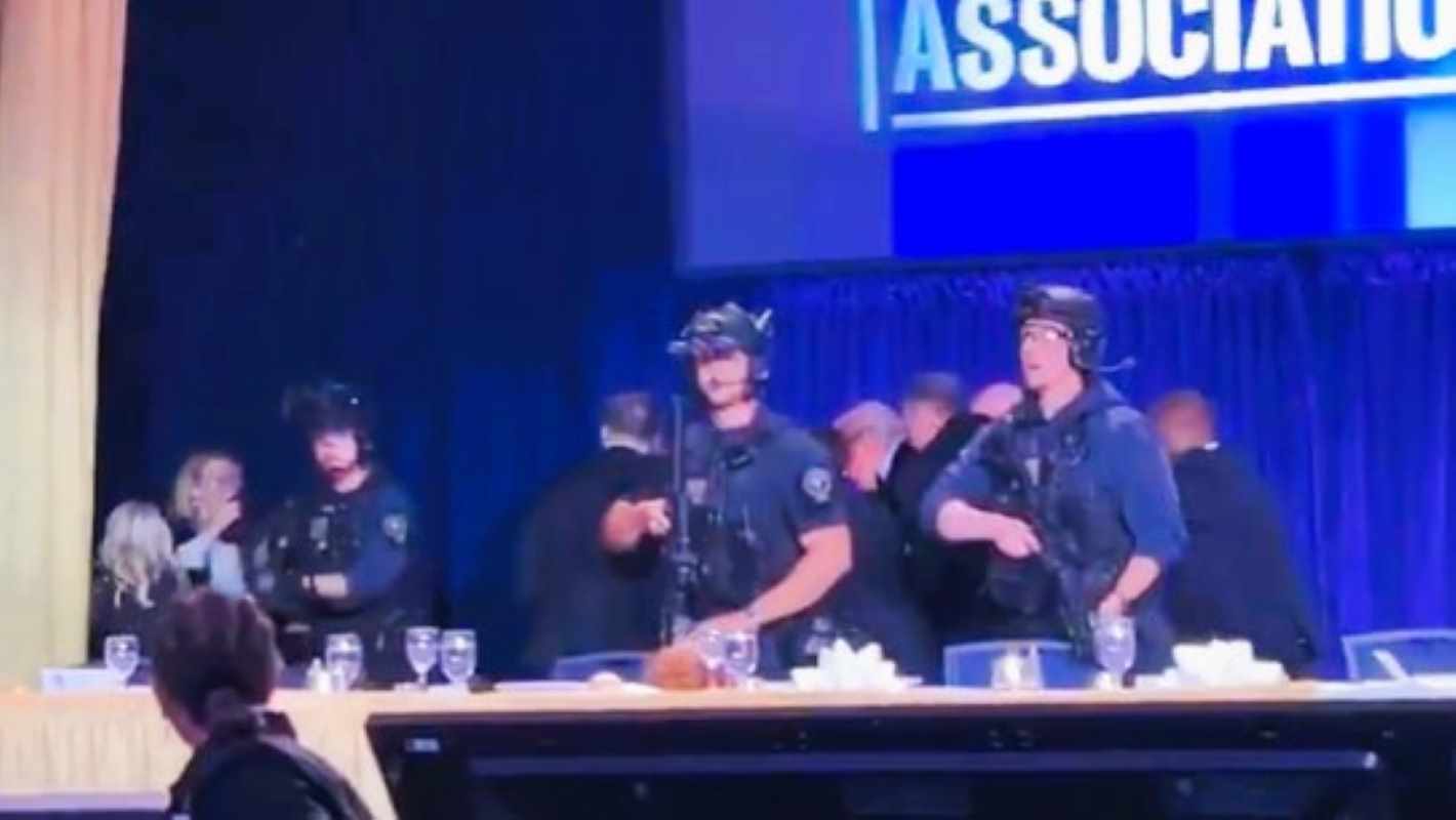 Ντόναλντ Τραμπ, Donald Trump, Ntonalnt Tramp, απόπειρα δολοφονίας, assassination attempt, apopeira dolofonias, Λευκός Οίκος, White House, Lefkos Oikos, Μυστική Υπηρεσία, Secret Service, Mystiki Ypiresia, πυροβολισμοί, shooting, pyrovolismoi, ασφάλεια προέδρου, presidential security, asfaleia proedrou, ένοπλη επίθεση, armed attack, enopli epithesi, Truth Social, Τραμπ δεξίωση, Trump reception, Tramp dexiosi, μοναχικός λύκος, lone wolf, monachikos lykos, πολιτική βία, political violence, politiki via,