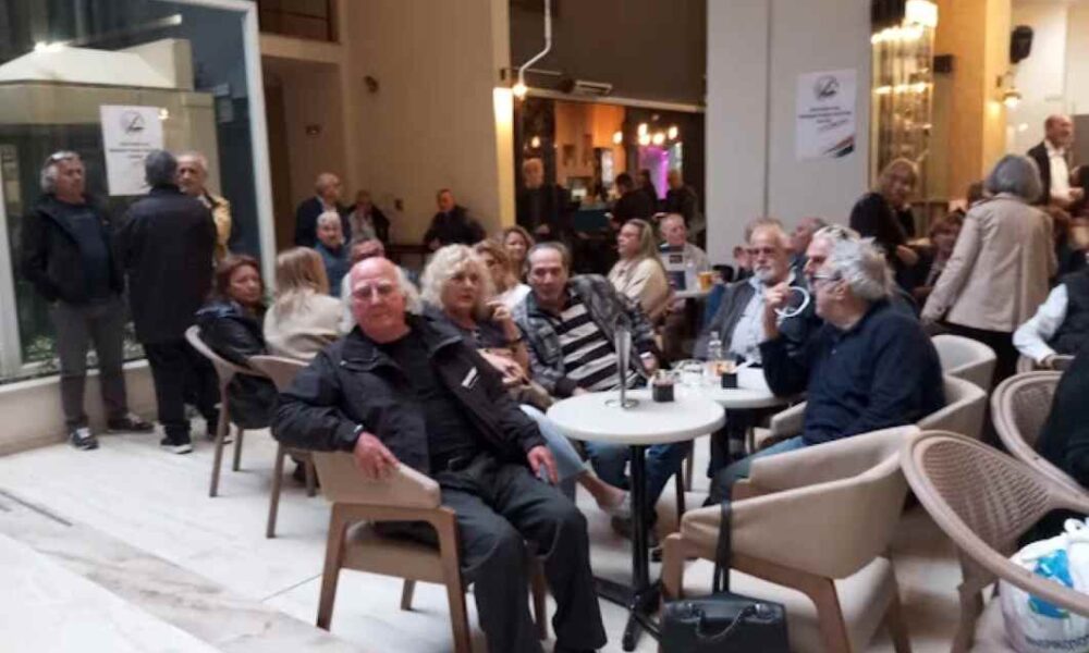 Πρωτοβουλία Πολιτών, Αλέξης Τσίπρας, Πάτρα, Μέγαρο Πραπόπουλου, πολιτική εκδήλωση, υποστηρικτές Τσίπρα, Αχαΐα, ΣΥΡΙΖΑ, πολιτική συζήτηση, Protopoulia Politon, Alexis Tsipras, Patra, Megaro Prapopoulou, politiki ekdilosi, ipostiriktes Tsipra, Achaia, SYRIZA, Citizens Initiative, political event, Tsipras supporters, Western Greece, Prapopoulos Mansion,