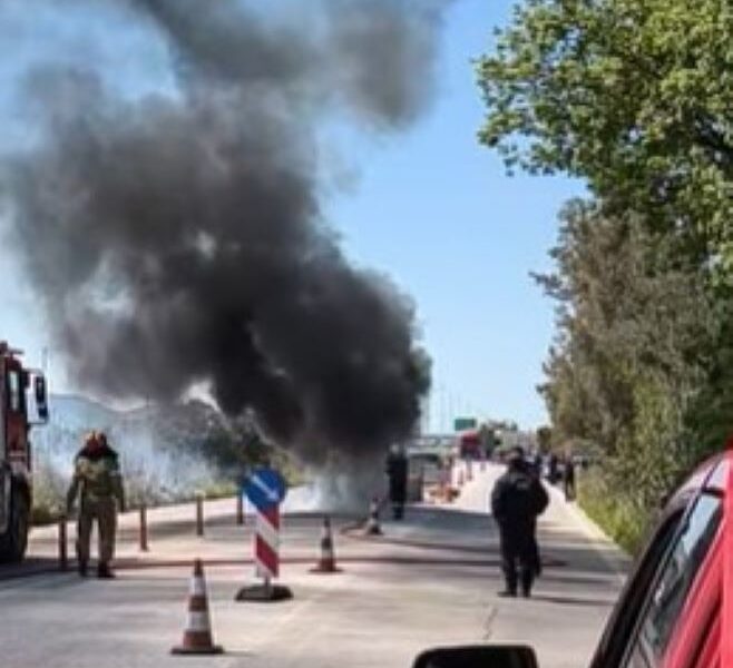 Κάτω Αχαΐα, Kato Achaia, Kato Ahaia, φωτιά αυτοκίνητο, fire car, fotia autokinito, Άγιος Ραφαήλ, Agios Rafail, Πυροσβεστική ΒΙΠΕ, Pirosvestiki VIPE, πυρκαγιά όχημα, vehicle fire, pirkayia oxima, ειδήσεις Αχαΐα, Achaia news, idiseis Achaia, συμβάν Κάτω Αχαΐα, κατάσβεση, extinguishment, katasvesi, τροχαίο ατύχημα, car incident, φλεγόμενο αυτοκίνητο, burning car, flegomeno autokinito, τοπικά νέα, local news, topika nea,