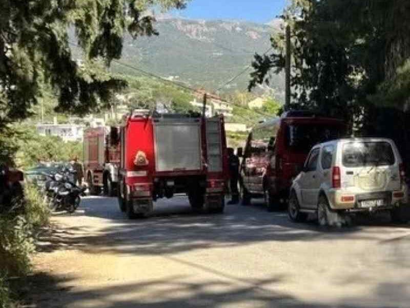 φωτιά Πάτρα, πυρκαγιά Γηροκομείο, νοσοκομείο Θώρακος, Λυκοχώρος, Πυροσβεστική Υπηρεσία Πάτρας, κατάσβεση, έκτακτη είδηση, φωτιά τώρα, fire Patras, Girokomeio fire, Thorakos hospital, Lykochoros, fire brigade Greece, wildfire Patras, breaking news Greece, fotia Patra, pyrkagia Patra, Girokomeio, nosokomeio Thorakos, Lykohoros, pirosvestiki, news Patra,