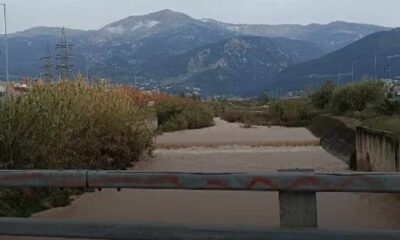 Γλαύκος, ποταμός Γλαύκος, ΔΕΥΑΠ, διαρροή λυμάτων, περιβαλλοντική μόλυνση, βλάβη αγωγού, Βιοτεχνικό Πάρκο Πάτρας, χημικά απόβλητα, ποιότητα υδάτων, καθίζηση αγωγού, Glavkos river, Glavkos Patras, sewage leak, water pollution, pipeline damage, DEYAP, wastewater management, industrial waste, environmental crisis, sewage overflow, potamos Glavkos, diarroi lymaton, perivallontiki molynsi, vlavis agogou, viotechniko parko patras, chymika apovlita, poiotita ydaton, sewage Patras,