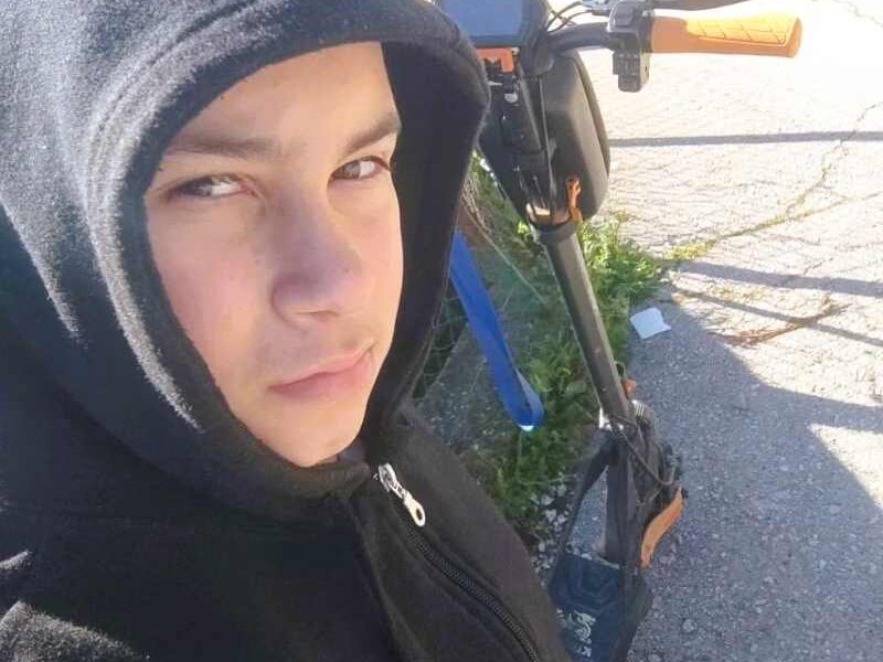 Κωνσταντίνος Καούκης, Μακρίσια, Ηλεία, τραγωδία, τροχαίο δυστύχημα, πατίνι, θάνατος 13χρονου, Νοσοκομείο Κρεστένων, Κρέστενα, τροχαίο με πατίνι, Αντώνης Καούκης, ειδήσεις Ηλεία, Konstantinos Kaoukis, Makrisia, Ileia, tragodia, trochaio dystyxima, patini, thanatos 13chronou, Nosokomeio Krestenon, Krestena, scooter accident Greece, fatal scooter crash, Makrisia news, funeral Konstantinos Kaoukis, κηδεία Κωνσταντίνος Καούκης,