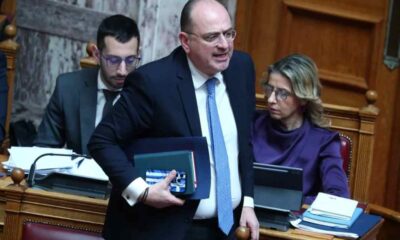 παραίτηση Μακάριος Λαζαρίδης, Μακάριος Λαζαρίδης, υπουργείο αγροτικής ανάπτυξης, τίτλοι σπουδών, καταγγελίες, βιογραφικό, πολιτικές εξελίξεις, Νέα Δημοκρατία, Makarios Lazaridis, resignation, Makarios Lazaridis resignation, ministry of agricultural development, degree controversy, political news Greece, Makarios Lazaridis paraitisi, ypourgeio agrotikis anaptyxis, titloi spoudon, Nea Dimokratia, ND news, βιογραφικό Λαζαρίδη, πολιτική επικαιρότητα, news, Greece, politics,