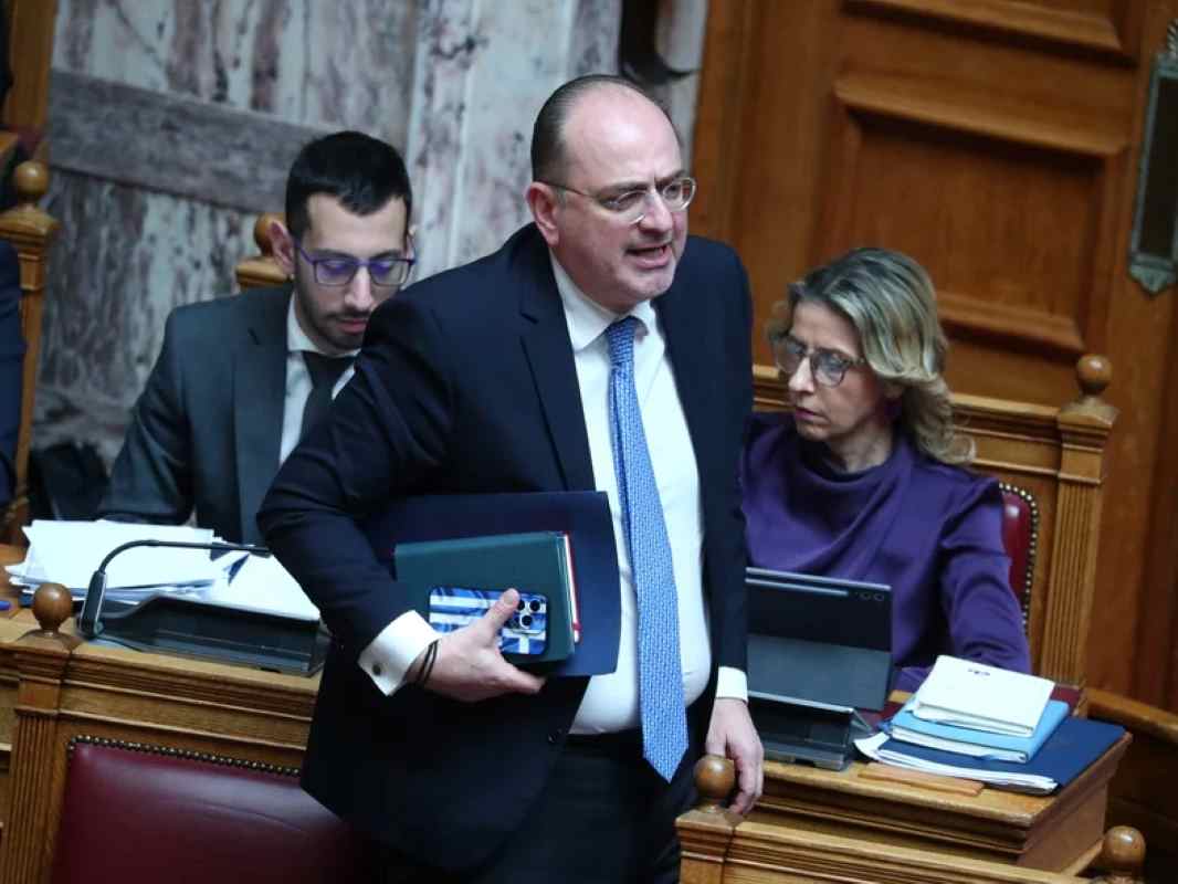 παραίτηση Μακάριος Λαζαρίδης, Μακάριος Λαζαρίδης, υπουργείο αγροτικής ανάπτυξης, τίτλοι σπουδών, καταγγελίες, βιογραφικό, πολιτικές εξελίξεις, Νέα Δημοκρατία, Makarios Lazaridis, resignation, Makarios Lazaridis resignation, ministry of agricultural development, degree controversy, political news Greece, Makarios Lazaridis paraitisi, ypourgeio agrotikis anaptyxis, titloi spoudon, Nea Dimokratia, ND news, βιογραφικό Λαζαρίδη, πολιτική επικαιρότητα, news, Greece, politics,