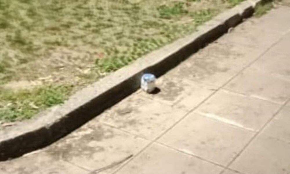 Πάτρα, Patras, Αγιαλεξιώτισσα, Agialexiotissa, επεισόδια Ανάσταση, Easter incidents Greece, εκρήξεις γκαζάκια, gas canister explosions, αυτοσχέδια εκρηκτικά, improvised explosives, κοιμητήριο Αγιαλεξιώτισσας, Agialexiotissa cemetery, επίθεση με γκαζάκια, gas canister attack, νεαροί επεισόδια Πάτρα, youth violence Patras, Χριστός Ανέστη επεισόδια, Christos Anesti incidents, επικίνδυνα έθιμα, dangerous traditions Greece, καταδίωξη Πάτρα, chase Patras, ασφάλεια πιστών, church safety, ειδήσεις Πάτρα, Patras news, Patra epeisodia, anastasi patra, gazakia,