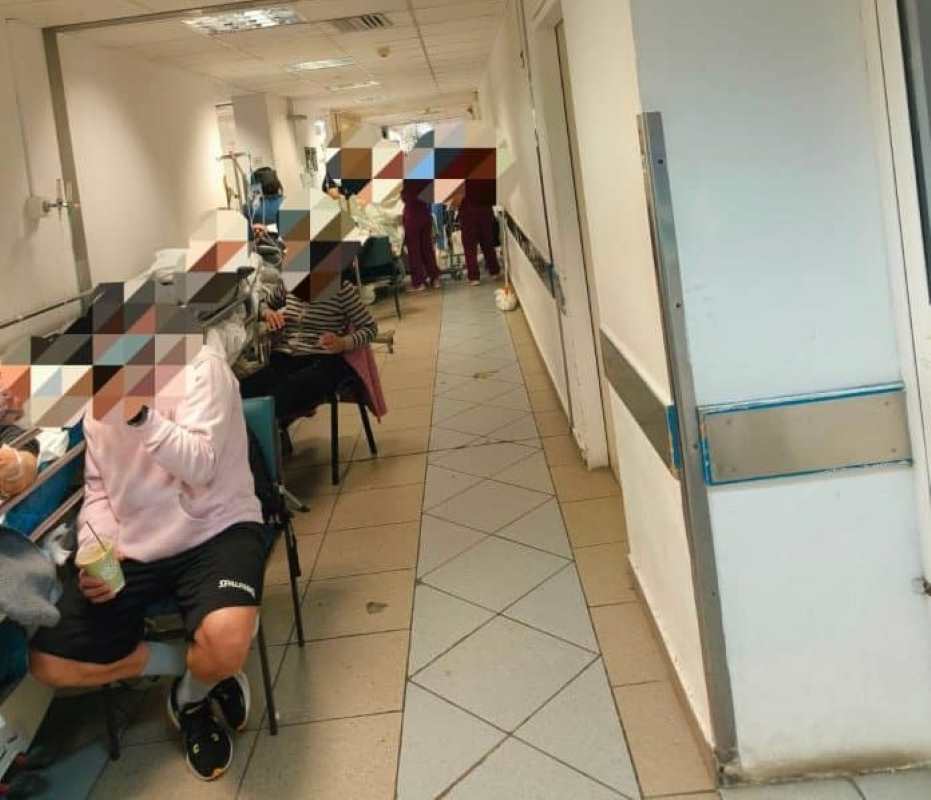 νοσοκομεία Πάτρας, ΠΓΝΠ, Άγιος Ανδρέας, ΕΙΝΑ, καταγγελία γιατρών, ράντζα στα νοσοκομεία, ΤΕΠ Πάτρα, υγειονομική κρίση, κατάρρευση ΕΣΥ, νοσοκομειακοί γιατροί Αχαΐας, Patras hospitals, PGNP hospital, Agios Andreas hospital, EINA, Greek healthcare crisis, hospital overcrowding, ER waiting times, Greek doctors protest, healthcare collapse Greece, nosokomeia Patras, rantza, efimeria, TEP Patras, ESY katarrusi, Achaia doctors,