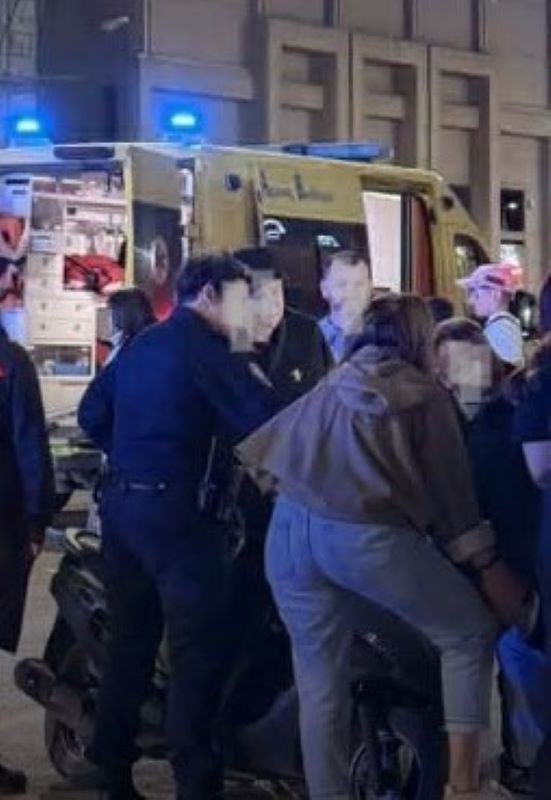 Πάτρα, τροχαίο Πάτρα, οδός Αμερικής, Νέος Δρόμος Πάτρας, εγκατάλειψη τροχαίο, παράσυρση μητέρας παιδιού, Τροχαία Πατρών, ατύχημα Πάτρα χθες, Patra, Patras, car accident Patras, hit and run Patras, road accident Greece, Amerikis street Patras, troxaio Patra, egkataleipsi, odos Amerikis, Neos Dromos Patras, accident mother child,